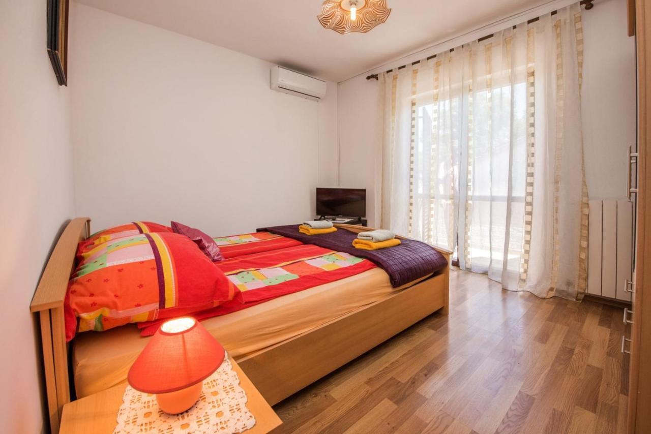 Two Bed Rooms Fortuna Near The Beach Poreč Buitenkant foto